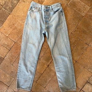 LEVIS WEDGIE STRAIGHT JEANS